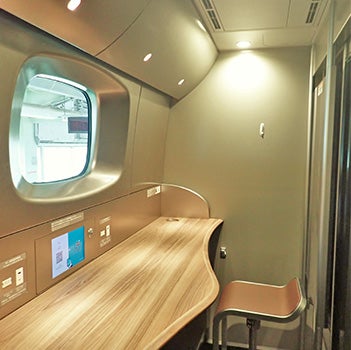 BUSINESS BOOTH